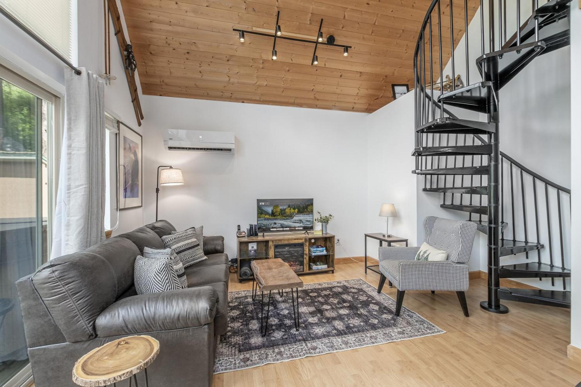 Raven Haven Lodge By Nw Comfy Cabins Лівенворт Екстер'єр фото
